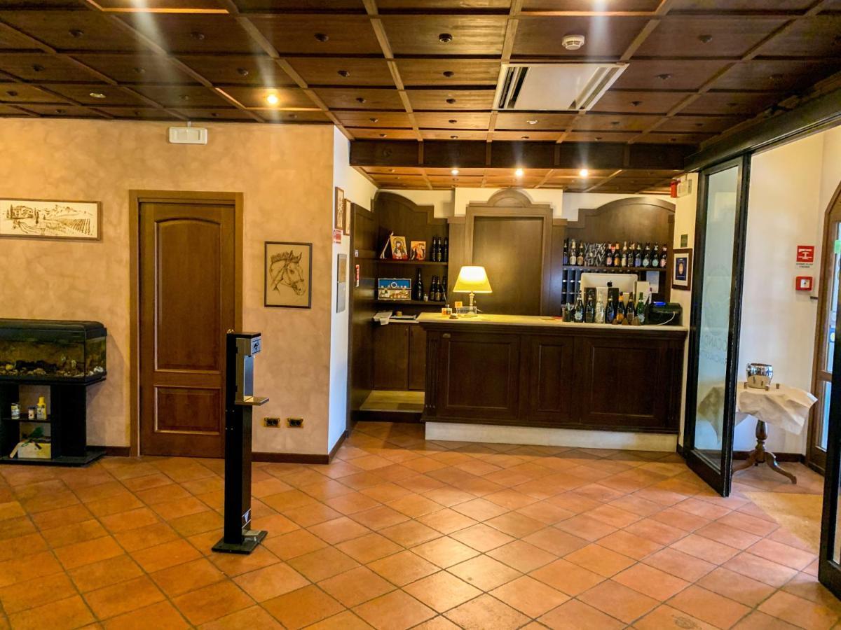 Hotel La Locanda Della Franciacorta コルテ・フランカ エクステリア 写真