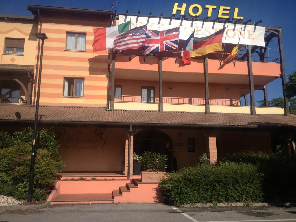 Hotel La Locanda Della Franciacorta コルテ・フランカ エクステリア 写真